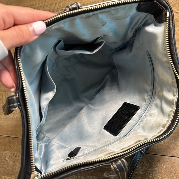 COACH Authentic Patent Leather Black Shoulder Bag - Picture 16 of 17